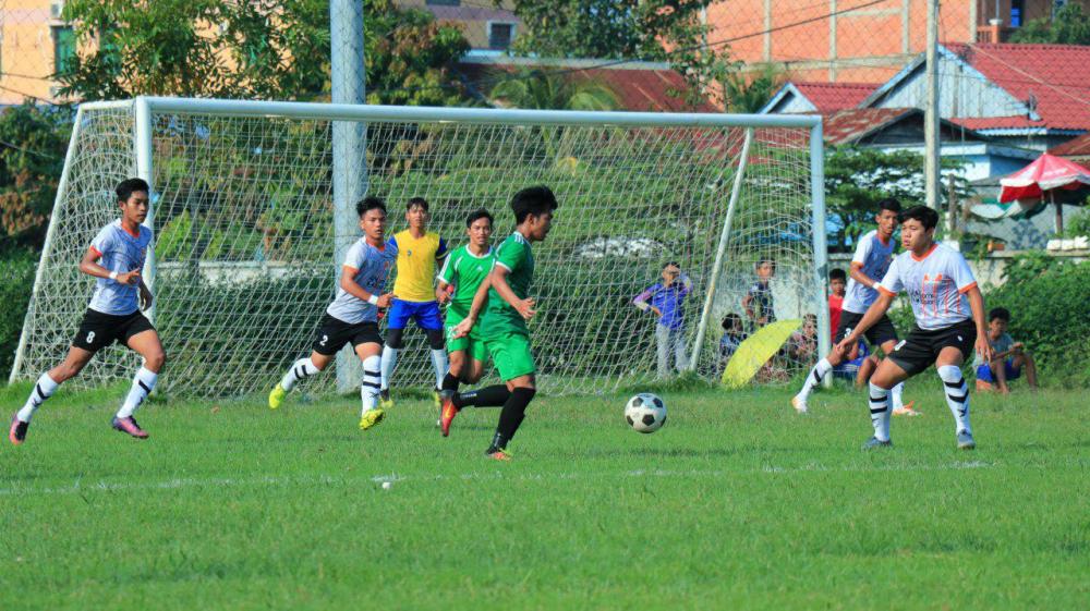 ម្ចាស់ផ្ទះបឹងត្របែក នឹងម្ចាស់ផ្ទះច្បារអំពៅ បរាជ័យដូចគ្នា  ក្នុងសប្តាហ៍ទី១៥ នៃពានរង្វាន់ជើងឯកវិទ្យាល័យ លើកទី១ ឆ្នាំ២០១៩