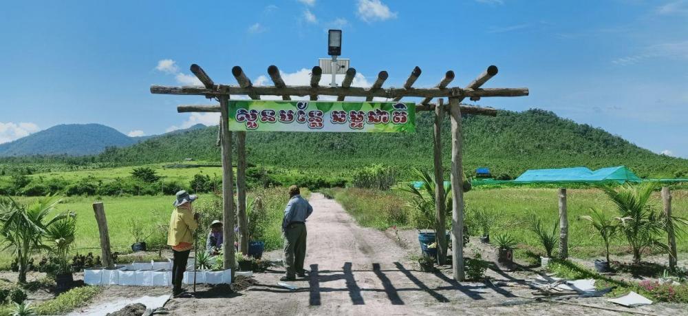 កសិដ្ឋានបៃតងភូមិក្រាំងស្គារត្បូង កំពុងដាំផ្កា កសាងទំនប់បង្ហៀរទឹក អាងហែងទឹក និងកន្លែងបោះតង់លំហែរកាយ ដើម្បីទាក់ទាញភ្ញៀវទេសចរណ៍មកលេងកម្សាន្ត