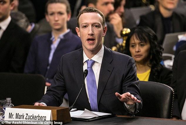 លោក Mark Zuckerberg ត្រូវបានគេស្នើឲ្យលាឈប់ពីតំណែងអគ្គនាយក Facebook ព្រោះប្រើឥទ្ធិពលខ្លាំងពេក