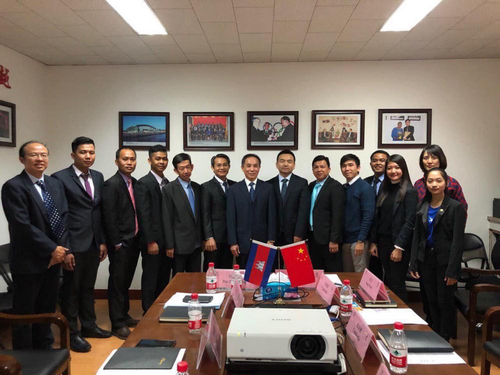 មន្រ្តី CAMSOC ១០រូប ចូលរួមវគ្គសិក្ខាសាលាស្តីពីការគ្រប់គ្រងកីឡា នៅប្រទេសចិន