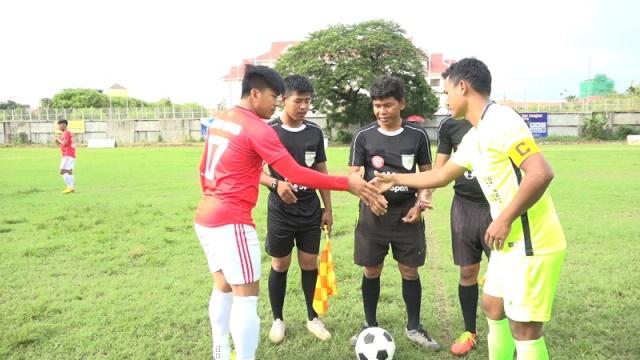 សប្តាហ៍ទី៤នៃពានរង្វាន់ទីលានបាល់ទាត់ដំរីស ក្រុម Kw Khmer real estate បានឡើងឈរលើកំពូលតារាង បន្ទាប់ពីយកឈ្នះក្រុម Blue Dragon ៣ទល់នឹង១