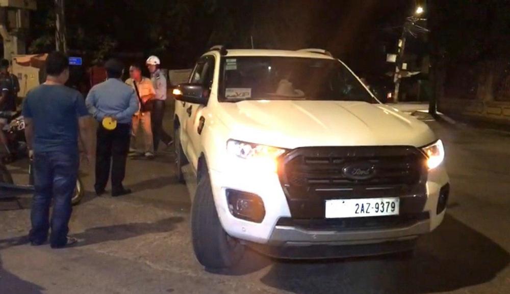 រថយន្ត Ford Ranger បេីកបុកម៉ូតូ ត្រង់ចំណុចផ្លូវបំបែកជាបួន បណ្ដាលឲ្យរងរបួសធ្ងន់ម្នាក់ ស្រាលម្នាក់
