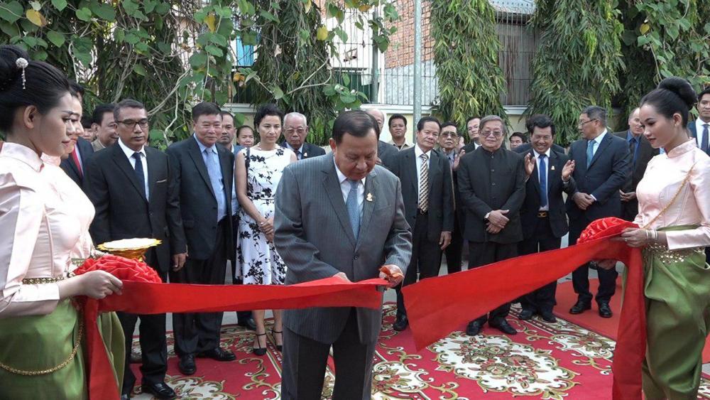 សម្តេចវិបុលសេនាភក្តី សាយ ឈុំ អញ្ជើញជាអធិបតីភាពដ៏ខ្ពង់ខ្ពស់អបអរសាទរខួប៦០ឆ្នាំនៃឱសថគីណាល់ និងពិធីប្រកាសលទ្ឋជ័យលាភី ពានរង្វាន់គីណាល់ឆ្នាំ២០១៩