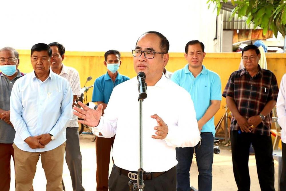 ឯកឧត្តម ណុប ចាន់ណារិន្ទ អំពាវនាវឲ្យប្រជាជនផ្អាកធ្វើចំណាកស្រុក ដើម្បីចូលរួមទប់ស្កាត់ជំងឺរាតត្បាត កូវីដ-១៩ និងដើម្បីធានាបានជីវភាពរស់នៅប្រចាំថ្ងៃ