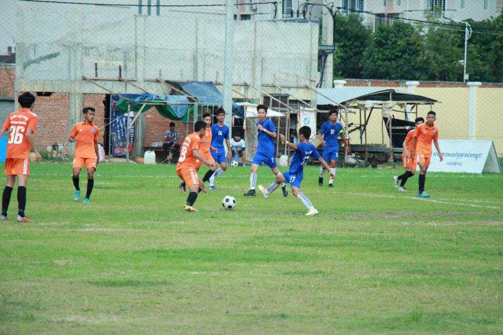 ក្រុមវិទ្យាល័យ ចាក់អង្រែ បន្តឈរបាតតារាង ក្នុងសប្តាហ៍ទី៤ នៃការប្រកួតជើងឯកវិទ្យាល័យ លើកទី១