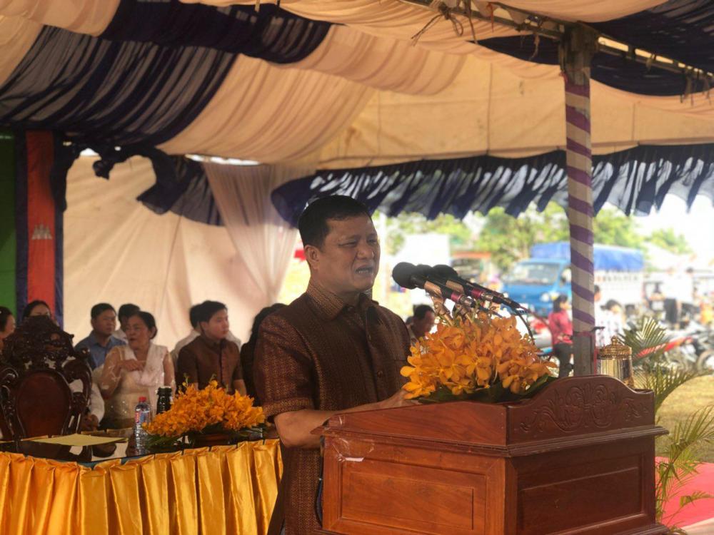 ប្រជាពលរដ្ឋនៅឃុំត្រែង ស្រុកកណ្តាលស្ទឹង បានថ្លែងសាទរចំពោះសមិទ្ធផលជាច្រើនដែលកំពុងលេចជារូបរាងឡើង ក្រោមការដឹកនាំរបស់សម្តេចតេជោ នាយករដ្ឋមន្ត្រីនៃកម្ពុជា