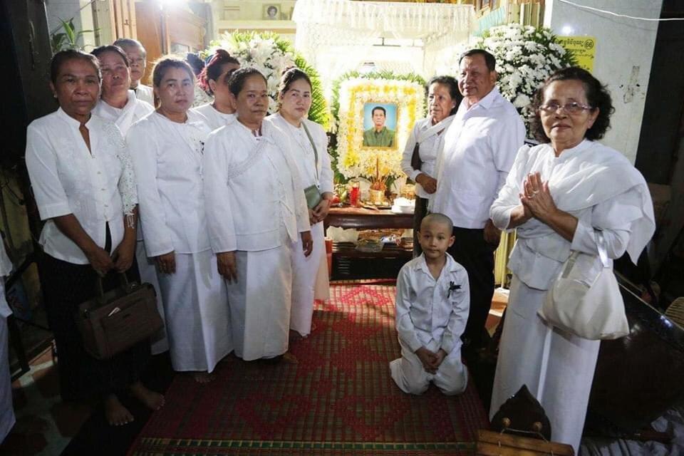 សម្តេចភក្តី សាយ ឈុំ អញ្ជេីញចូលរួមរំលែកទុក្ខជាមួយក្រុមគ្រួសារសព លោក ឈិន ឈាង