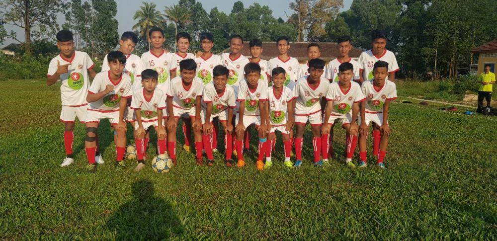 ក្រុមបាល់ទាត់យុវជននគររាជ AFT នៅតែមិនស្គាល់ការចាញ់ ក្រោយឈ្នះក្រុមសាលាតម្រង់ទិសខេត្តកោះកុងក្នុងលទ្ធផល៤ទល់នឹង១ ក្នុងវគ្គ១៦ក្រុមនៃពានរង្វាន់ “ការប្រកួតជើងឯកអាយុក្រោម១៦ឆ្នាំ” របស់សហព័ន្ធកីឡាបាល់ទាត់កម្ពុជា (ស.ប.ក)