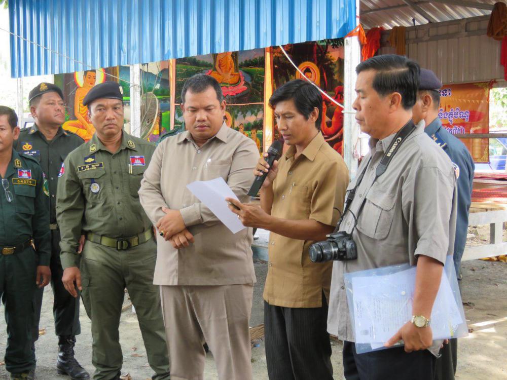 ព្រះចៅអធិការវត្តគិរីស្តេចគង់ កេណ្ឌប្រជាពលរដ្ឋឲ្យរារាំងជាលើកទី៣ មិនឲ្យក្រុមការងារយកសិលាចារឹកបុរាណមួយផ្ទាំងដែលទុកនៅវត្តគិរីស្តេចគង់ទៅរក្សាទុកនៅសារមន្ទីរជាតិភ្នំពេញ