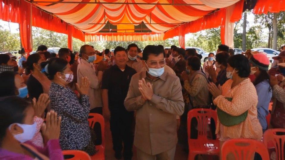 អាជ្ញាធរខេត្តព្រះវិហារ បានជំរុញអាជ្ញាធរមូលដ្ឋាន និងមន្ត្រីពាក់ព័ន្ធនានា ត្រូវរួមគ្នាអនុវត្តន៍បទបញ្ជារាជរដ្ឋាភិបាល ឲ្យមានប្រសិទ្ធភាព ក្នុងការទប់ស្កាត់ ការចូលកាប់រុករានទន្ទ្រានដីរដ្ឋជាកម្មសិទ្ធិ ដោយខុសច្បាប់ ដើម្បីថែរក្សាទ្រព្យសម្បត្តិធម្មជាតិ ឲ្យស្ថិតនៅគង់វង្ស