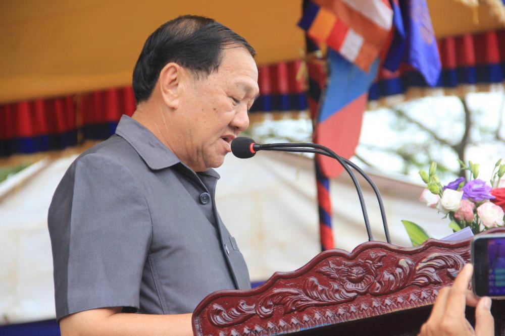 រដ្ឋបាលខេត្តព្រះសីហនុ រៀបចំប្រណាំងទូកផ្កាចារ ដើម្បីអបអរសាទរព្រះរាជពិធីបុណ្យអុំទូក បណ្ដែតប្រទីប សំពះព្រះខែ និងអកអំបុក