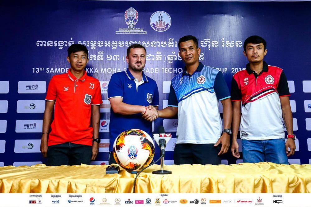 គ្រូបង្គោលព្រះខ័នរាជស្វាយរៀង និងភ្នំពេញក្រោន បង្ហាញឆន្ទៈ ក្នុងការប្រជែងនៅវគ្គ ពាក់កណ្តាលផ្តាច់ព្រ័ត្រ Hun Sen Cup