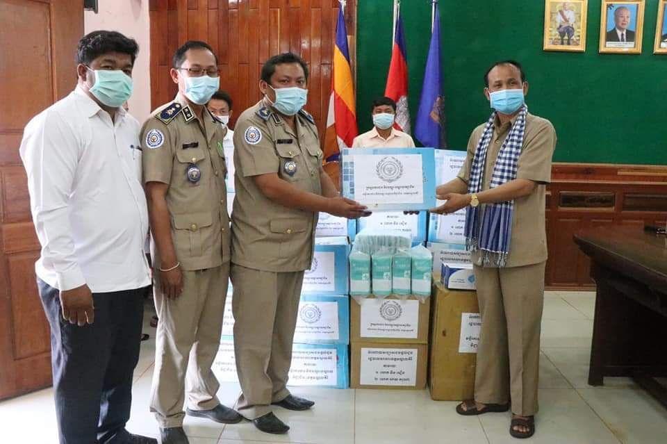 ខេត្តមណ្ឌលគិរី ទទួលបានម៉ាស់ពីសប្បុរសជនចំនួន១មុឺនម៉ាស់តម្លៃ ៤៥០០ដូល្លារ