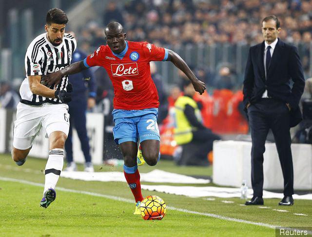 ក្លិប Napoli បានបដិសេធសំណើរបស់ក្លិប Man United ដែលចង់បានខ្សែការពារសញ្ជាតិសេណេហ្គាល់