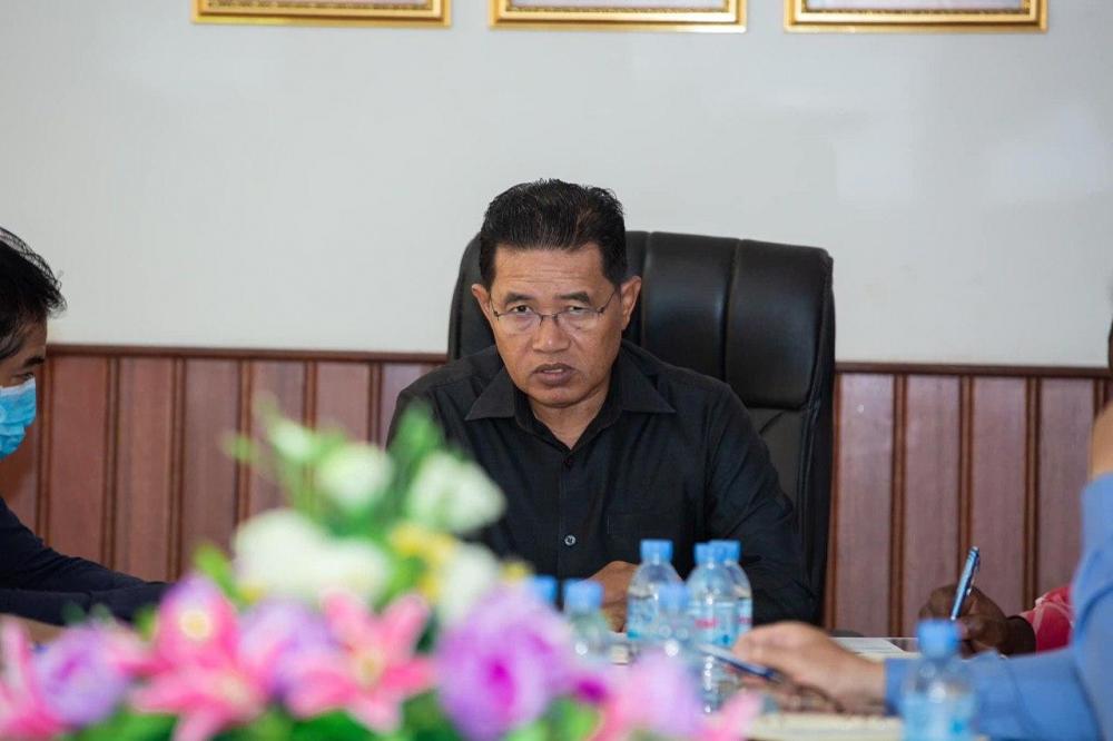 ឯកឧត្តម អ៊ុក សិទ្ធិជាតិ អនុប្រធានសហព័ន្ធបាល់បោះ ដឹកនាំកិច្ចប្រជុំត្រៀមបើកលីគឡើងវិញ