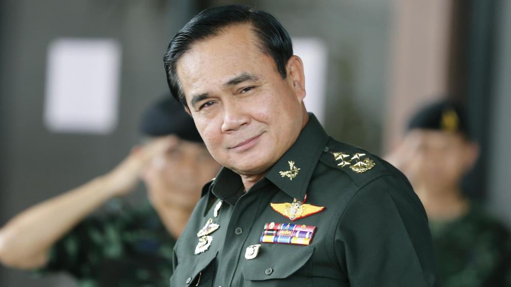 ការស្ទង់មតិបង្ហាញថា លោក ប្រាយុទ្ធ ចាន់អូចា ជាប់ឆ្នោតជានាយករដ្ឋមន្ត្រីថៃដដែល