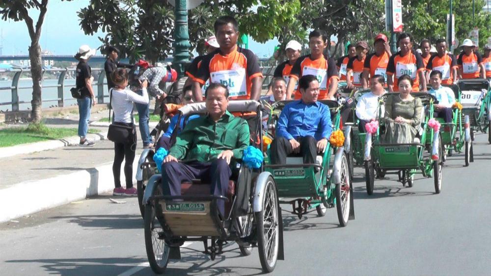 រដ្ឋមន្រ្តីក្រសួងទេសចរណ៍ ជំរុញឲ្យប្រតិបត្តិករទេសចរណ៍ ការីទេសចរណ៍ ដាក់បញ្ចូលកម្មវិធីជិះស៊ីក្លូ នៅក្នុងកញ្ចប់ទស្សនកិច្ច