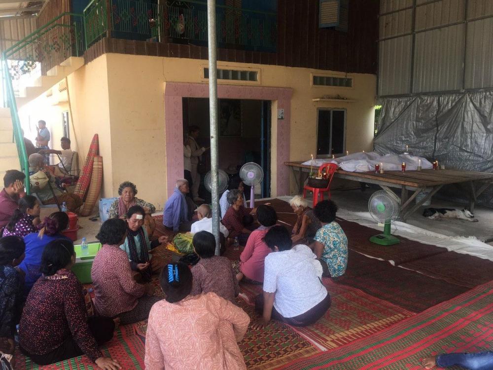 ក្មេងប្រុសស្រី៣នាក់ នាំគ្នាចុះងូតទឹកស្រះប្រលែងគ្នាលេងលង់ស្លាប់២នាក់ ម្នាក់សង្រ្គោះបានទាន់ពេល