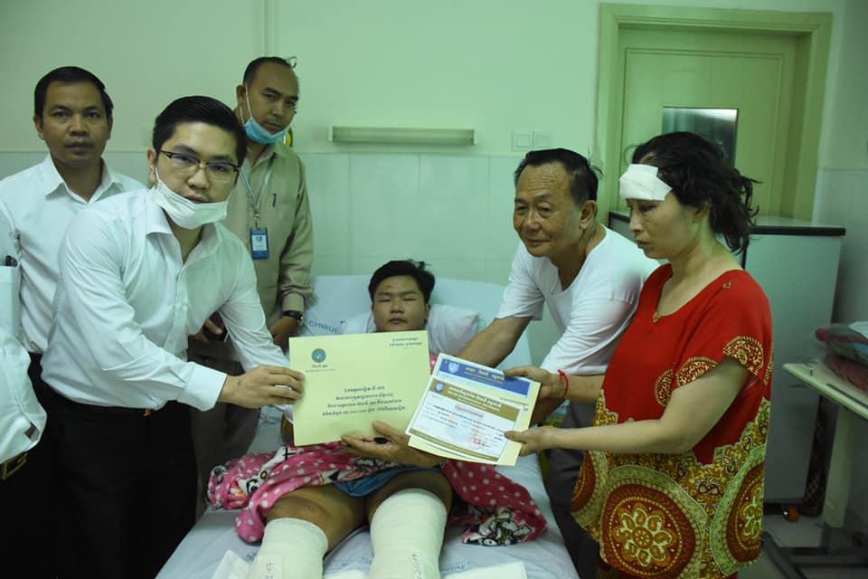 ឯកឧត្តមបណ្ឌិត លី ឆេង ឲ្យតំណាង នាំយកថវិការ និងអាហារូបករណ៍១០០% ៣កន្លែង ផ្តល់ជូនគ្រួសាររងគ្រោះដោយ  អគ្គីភ័យ