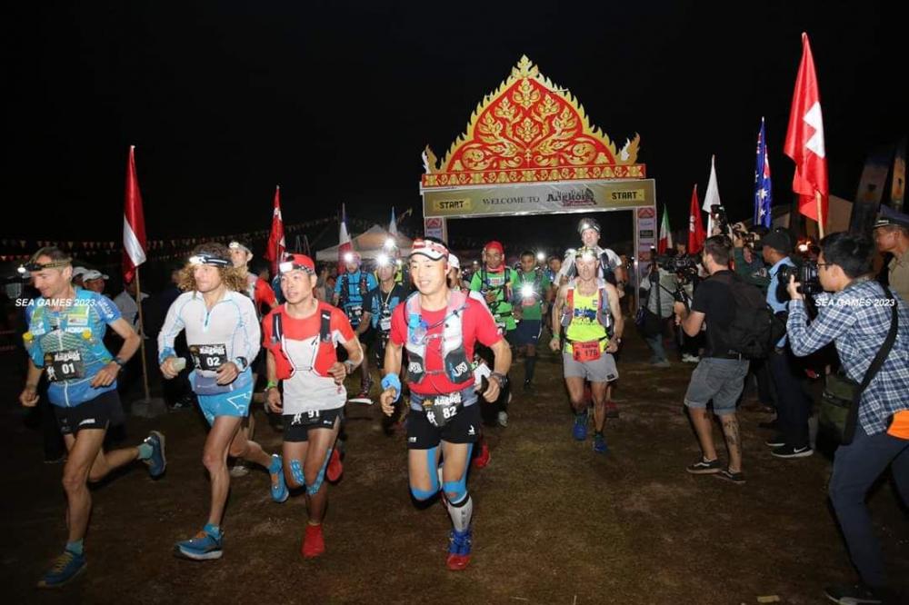 ព្រឹត្តិការណ៍រត់ប្រណាំង Angkor Ultra Trail 2020 ទាក់ទាញអ្នកចូលរួមរត់ប្រមាណជាង១២០០នាក់