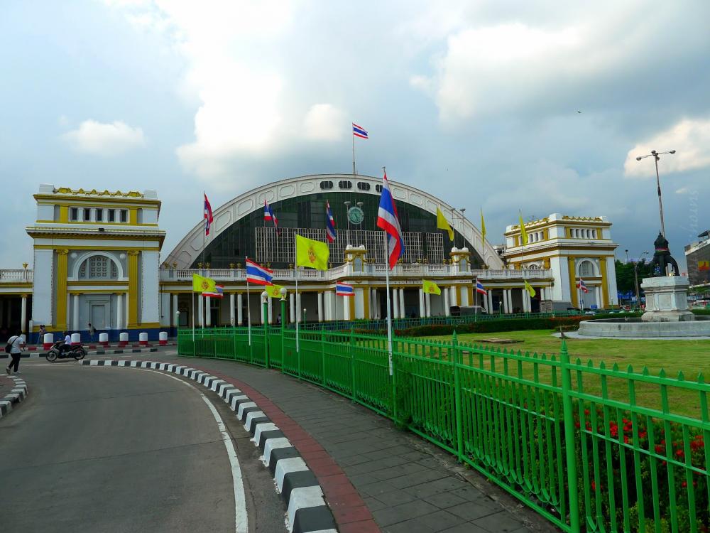 ថៃ-ឡាវ ចុះកិច្ចព្រមព្រៀងពង្រឹងគុណភាពផ្លូវ និងស្ថាបនាផ្លូវរថភ្លើងបន្ថែម ចំណាយជិត១០០លានដុល្លារអាម៉េរិក