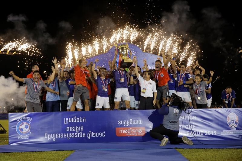 ព្រះខ័នរាជស្វាយរៀង ក្លាយជាជើងឯកលីគកំពូលកម្ពុជា រដូវកាល២០១៩ ជាមួយនឹងកំណត់ត្រា មិនដែលចាញ់