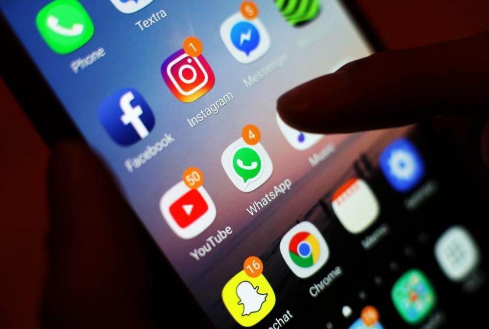 ស្រីលង្កាផ្អាក WhatsApp និង Facebook ក្រោយផ្ទុះគ្រាប់បែកស្លាប់មនុស្សជាង២០០នាក់