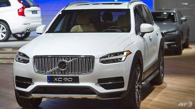 រថយន្ត Volvo ជាង២សែនគ្រឿងត្រូវប្រមូលមកជួសជុលវិញជាបន្ទាន់ លើបញ្ហាលិចប្រេង