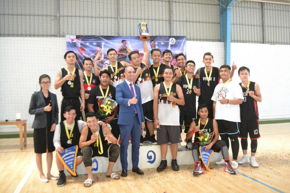 ក្រុម Black Hawks នៅតែជាក្រុមខ្លាំង ដោយឈ្នះពានខេមអេដ លើវិញ្ញាសារថ្មី៣ទល់៣