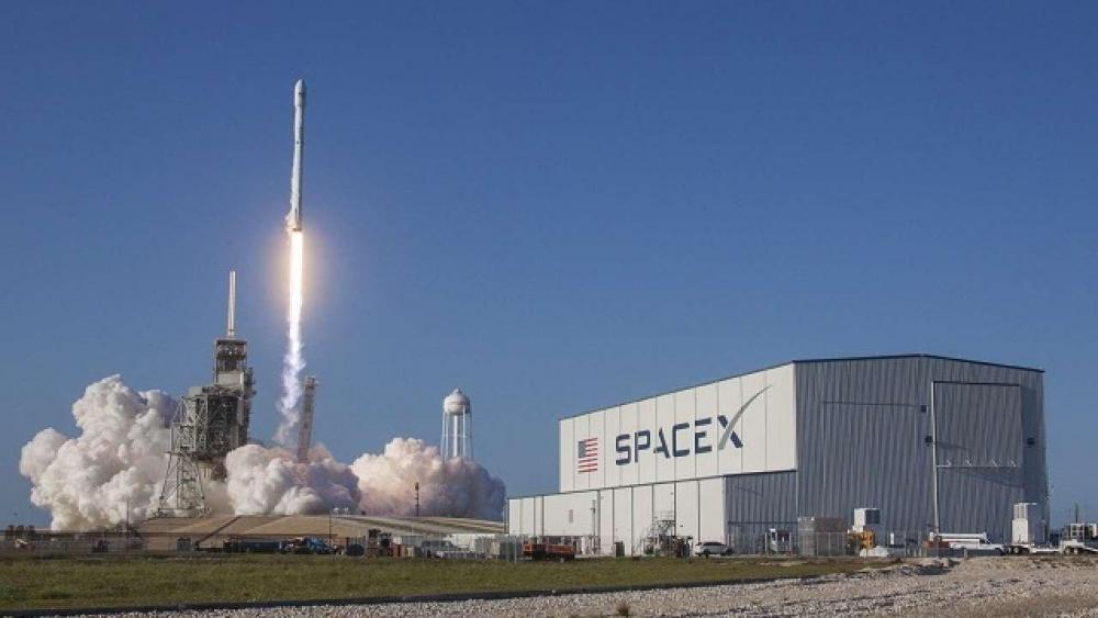 ក្រុមហ៊ុនអវកាស SpaceX បាញ់ផ្កាយរណបសរុប៦៤គ្រឿង ឡើងទៅកាន់គន្លងតារាវិថី