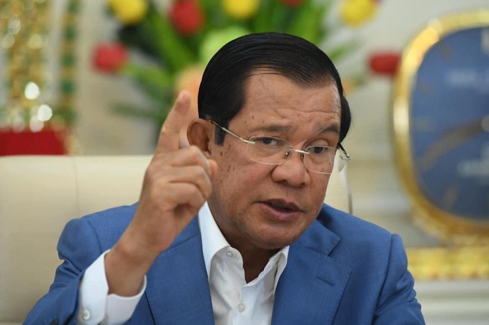 សម្ដេចតេជោព្រមានចាត់វិធានការក្ដៅហើយមិនអាចលើកលែងបានឡើយចំពោះភូមិសង្កាត់ បើសិនជារកឃើញមានការឃុបឃិតដាក់បញ្ចូលសាច់ញាតិ ដើម្បីទទួលសាច់ប្រាក់ឧបត្ថម្ភពីរាជរដ្ឋាភិបាល