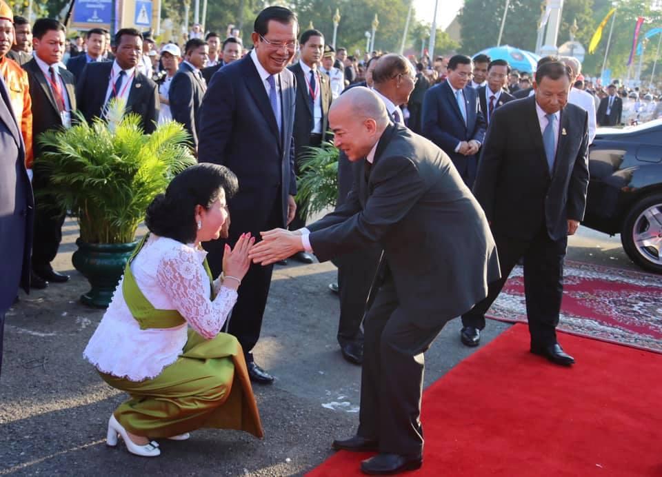 ព្រះមហាក្សត្រ ​នឹងយាងទតព្រះរាជពិធីប្រណាំងទូក និងប្រទានពានជ័យលាភី ដល់កីឡាករទូក