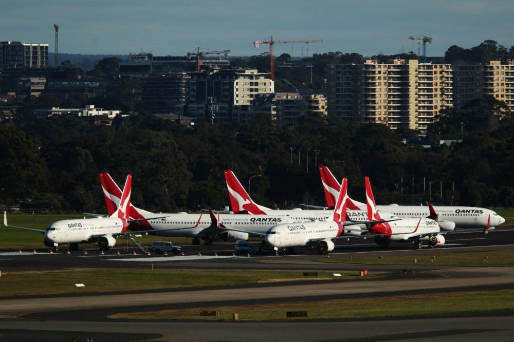 ក្រុមហ៊ុនអាកាសចរណ៍ Qantas របស់អូស្រ្តាលី កាត់បន្ថយការងារ២០ភាគរយ ដើម្បីបង្កើនចំណូលប្រមាណ១.៣ពាន់លានដុល្លារទប់ទល់នឹងវិបត្តិ COVID-19
