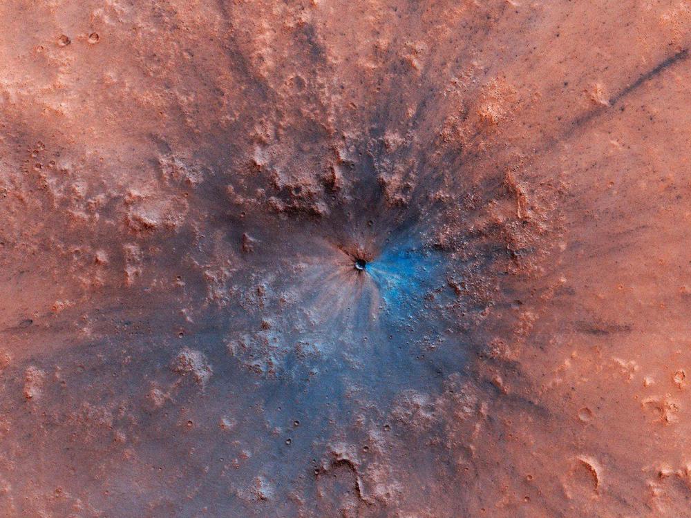 NASA បញ្ចេញរូបភាពរណ្តៅមួយនៅភពអង្គារ ដែលទើបអាចម៍ផ្កាយតូចមួយដុំហោះទៅបុក