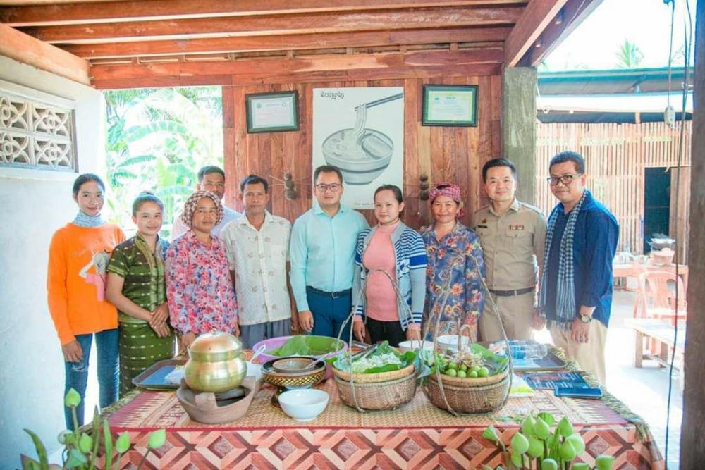 ឯកឧត្តម អភិបាលខេត្តសៀមរាប ចុះពិនិត្យ និងជំរុញឲ្យពលរដ្ឋបង្កើនការដាំដុះ ចិញ្ចឹមសត្វ និងទេសចរណ៍ក្នុងស្រុក ដើម្បីបង្កើតប្រាក់ចំណូល និងបំពេញតម្រូវការក្នុងស្រុក