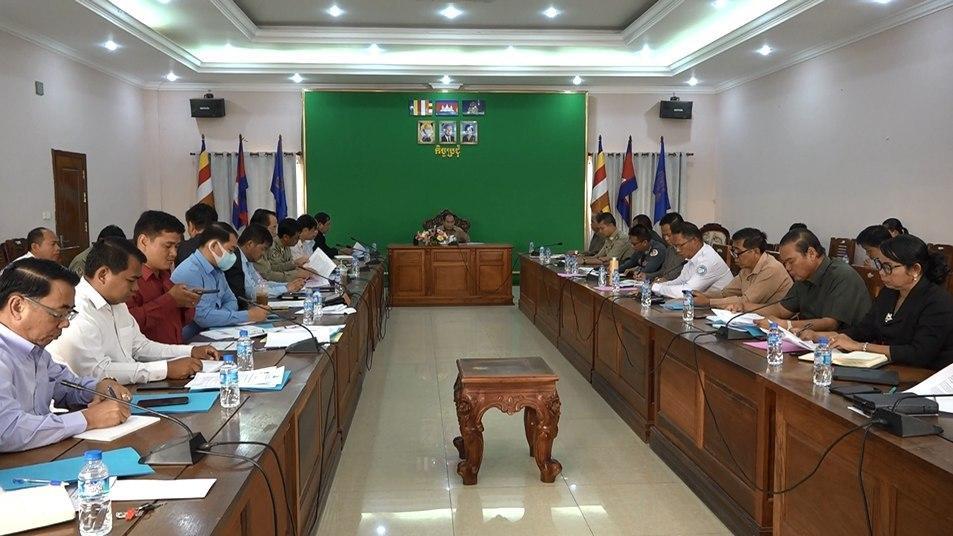 អភិបាលខេត្តស្ទឹងត្រែង ជំរុញអាជ្ញាធរមានសមត្ថកិច្ចពាក់ព័ន្ធ និងនៅគ្រប់មូលដ្ឋាន ត្រូវរួមគ្នាទប់ស្កាត់ការ ចូលរុករានទន្ទ្រានកាន់កាប់ដីរដ្ឋខុសច្បាប់ ពីក្រុមជនខិលខូច ត្រូវតែចាត់វិធានការច្បាប់ មិនត្រូវលើកលែងឲ្យជាដាច់ខាត