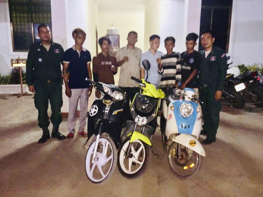 ឃាត់ខ្លួនជនសង្ស័យ៦នាក់ ក្រោយឆែកឃើញគ្រឿងញៀនជាប់នឹងខ្លួន