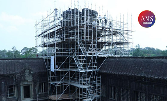លោកជំទាវកិត្តិសង្គហបណ្ឌិត ម៉ែន សំអន ៖ ប្រជាពលរដ្ឋចំនួន ៥៨០គ្រួសារ រងគ្រោះខ្យល់កន្ត្រាក់នៅស្រុករមាសហែក ទទួលអំណោយពីក្រុមការងាររាជរដ្ឋាភិបាលចុះមូលដ្ឋានខេត្តស្វាយរៀង