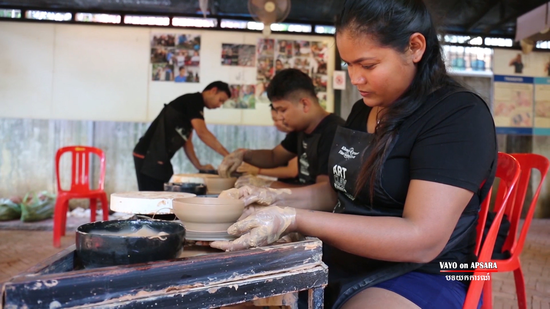 អាជីវកម្មសូន្យរូបពីដីឥដ្ឋនៅខេត្តសៀមរាប ទទួលបាននូវការគាំទ្រខ្លាំងពីសំណាក់អតិថិជនជាតិ និងអន្តរជាតិ ដែលជាវទុកធ្វើជាវត្ថុអនុស្សាវរីយ៍ និងរបស់ប្រើប្រាស់ផ្សេងៗ (មានវីដេអូ)