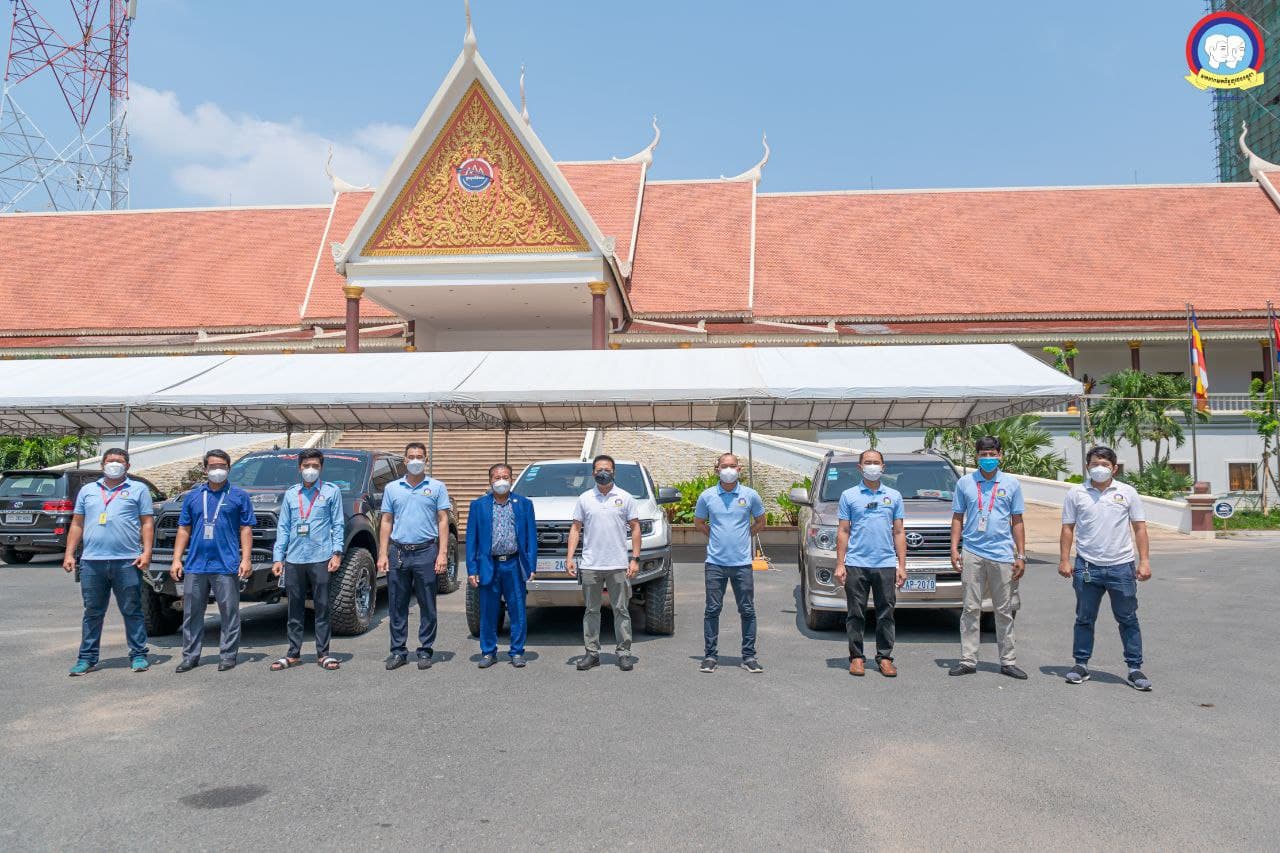 មន្រ្តីរាជការ និងសមាជិក ស.ស.យ.ក ព.ម នៃក្រសួងព័ត៌មាន ទទួលអំណោយក្នុងដំណាក់កាលជំងឺកូវីដ-១៩