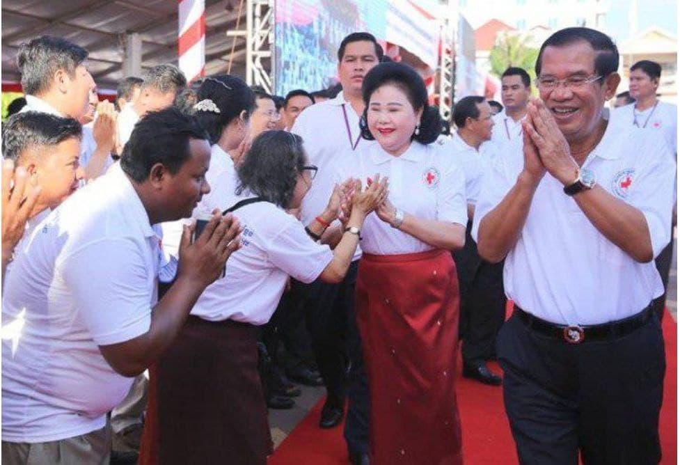 សម្ដេចតេជោ អបអរសាទរខួបលើកទី១៥៨ នៃទិវាពិភពលោកកាកបាទក្រហម និងអឌ្ឍចន្ទក្រហម ៨ឧសភា