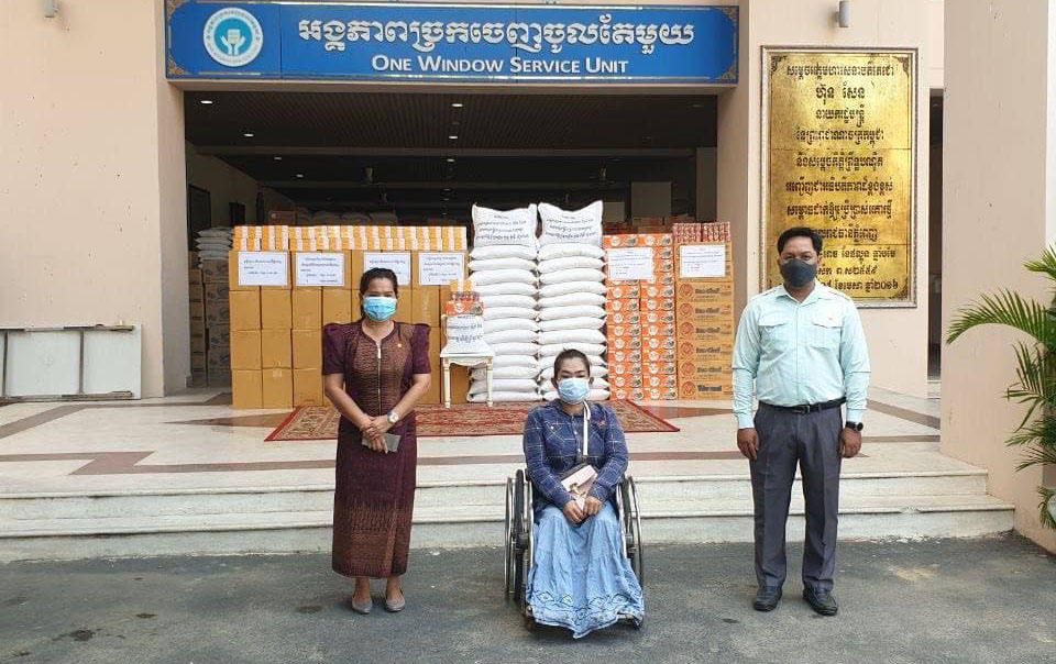 ស្បៀងអាហារ និងថ្នាំពេទ្យរបស់សម្តេចតេជោ និងសម្តេចកិត្តិព្រឹទ្ធបណ្ឌិត បានបញ្ជូនទៅប្រគល់ជូន ជនពិការភាព និងជនងាយរងគ្រោះ តាមមណ្ឌលទាំង២ អស់ហើយ