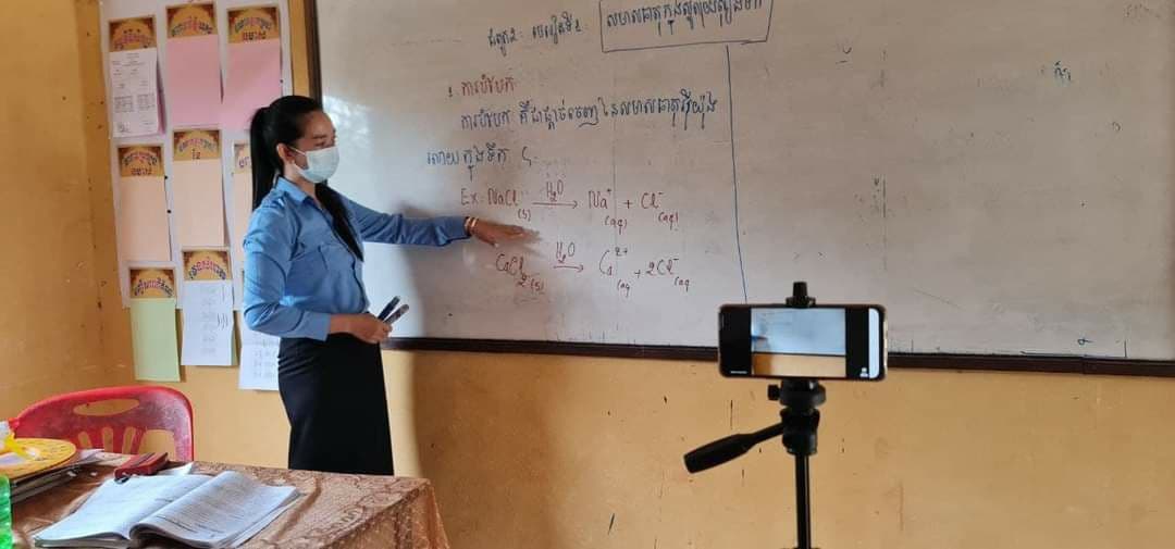 ក្រសួងអប់រំ ការសិក្សារបស់សិស្សនៅតែបន្តដំណើរការ ទោះសាលាត្រូវបិទទ្វារក្តី