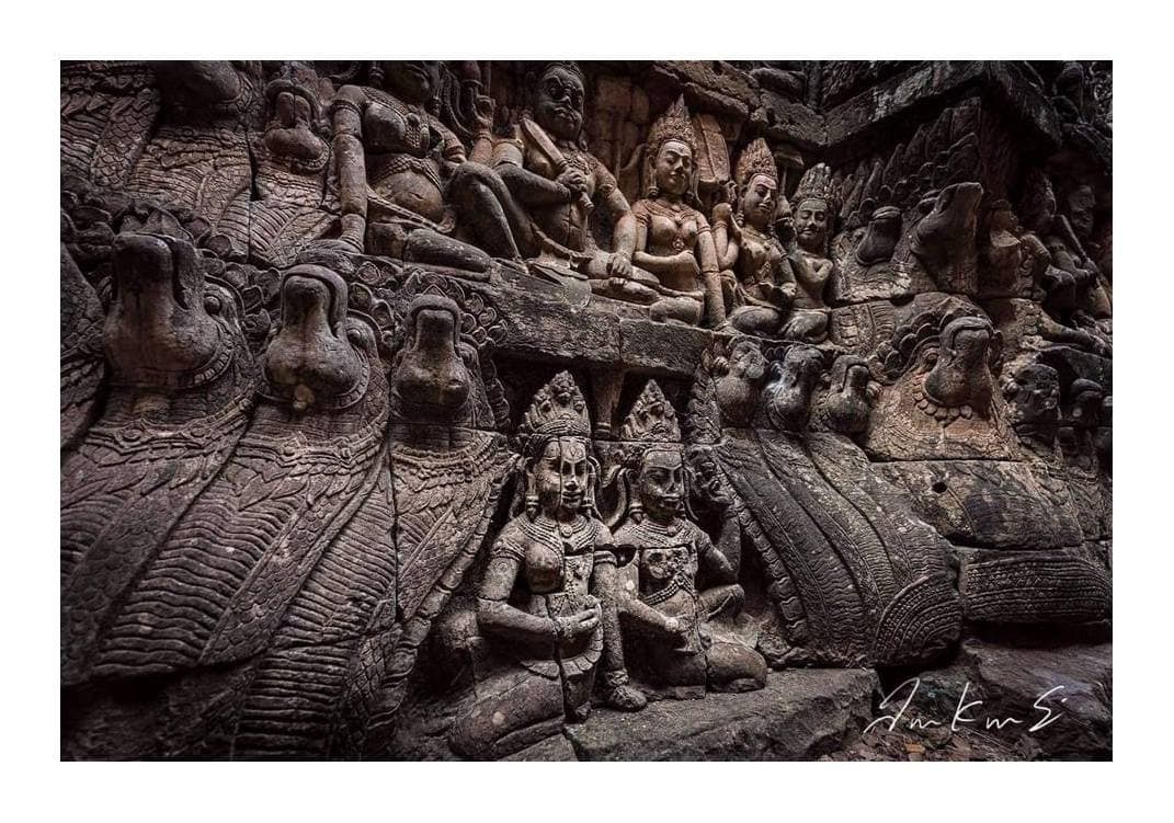 ចម្លាក់នៃព្រះលានស្ដេចគម្លង់ 🇰🇭