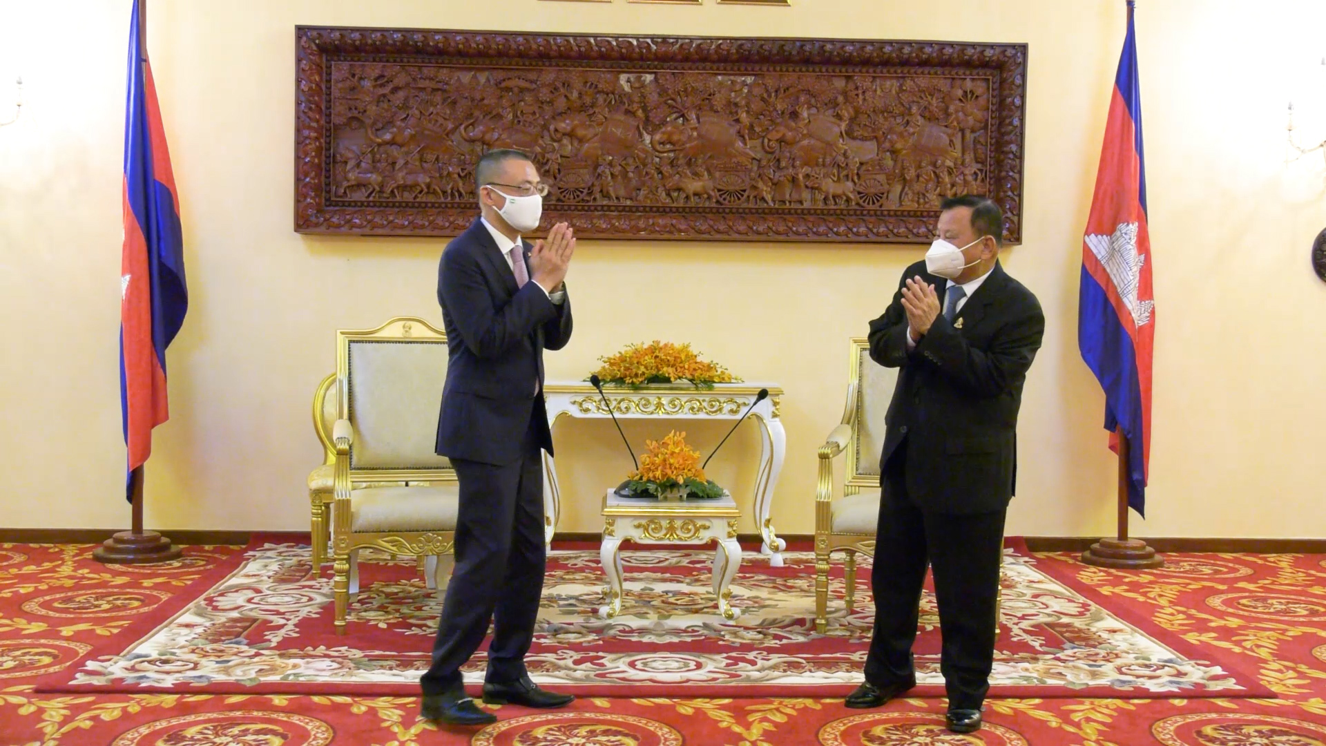 សម្តេចប្រធានព្រឹទ្ធសភាអនុញ្ញាតឱ្យឯកអគ្គរដ្ឋទូតវៀតណាមចូលជួបសម្តែងការគួរសម និងជម្រាបលា