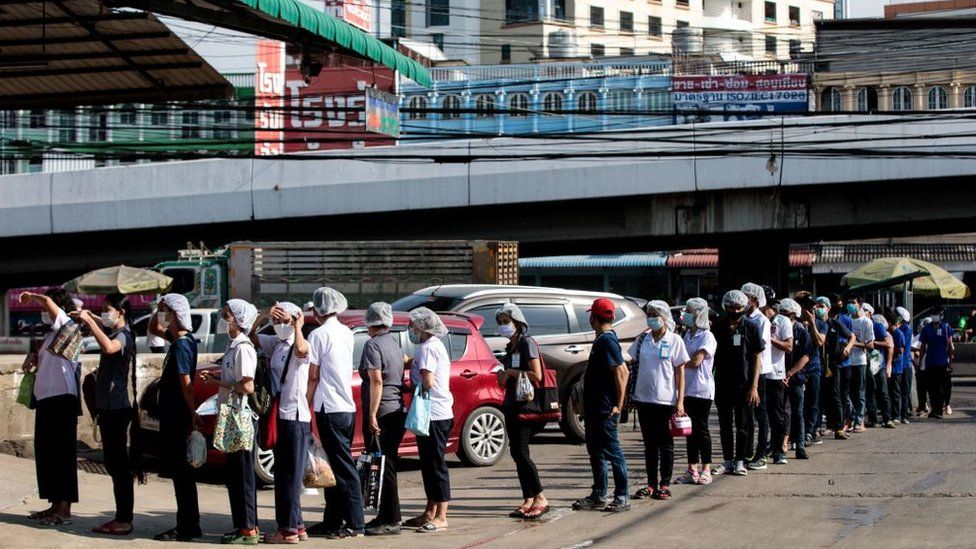 ​ថៃ៖ ​ឆ្លង​កូ​វី​ដ​១​៩​ថ្មី​ជាង​៥​ពាន់​នាក់​ ​ស្លាប់​២​២​នាក់​ទៀត​
