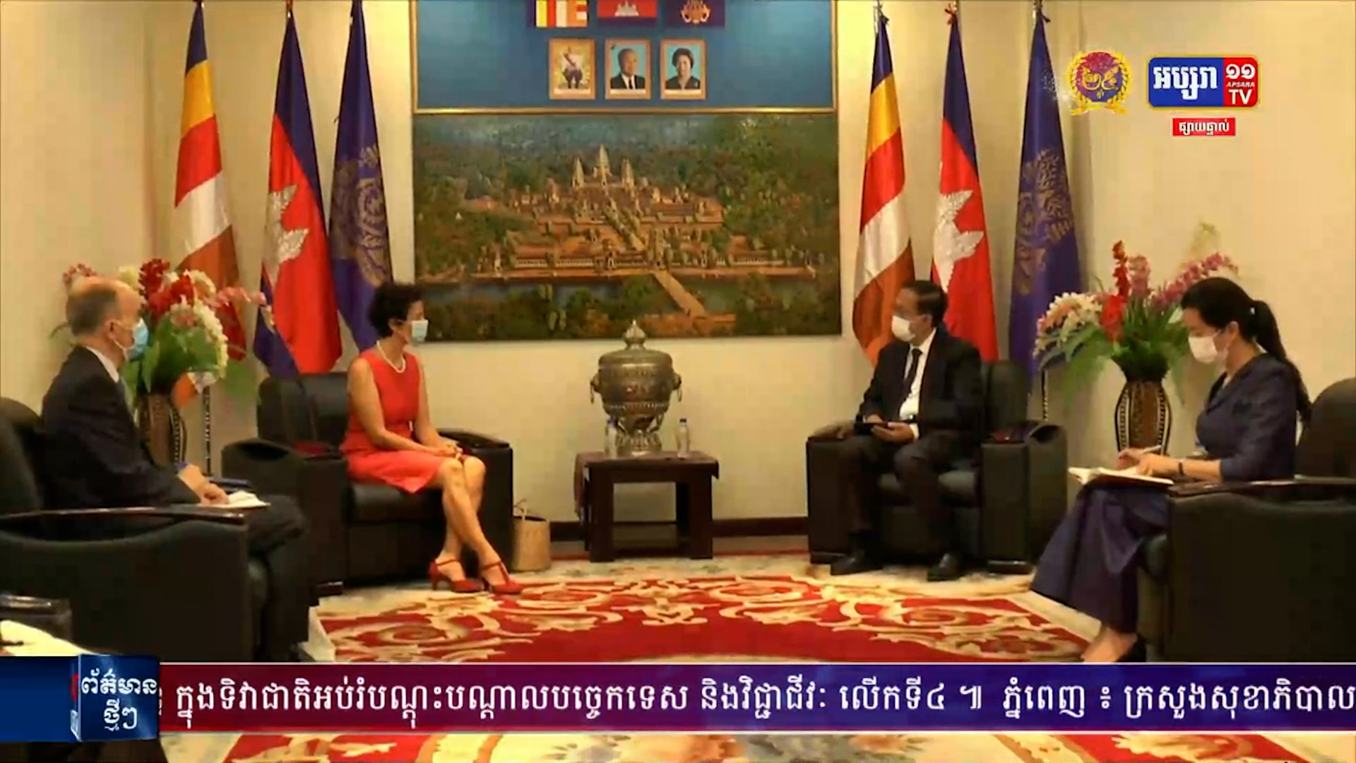 ឯកអគ្គរដ្ឋទូតបារាំង បង្ហាញការពេញចិត្ត ការធ្វើពិពិធកម្មសេដ្ឋកិច្ច និងកំណែទម្រង់ច្បាប់នានារបស់កម្ពុជា