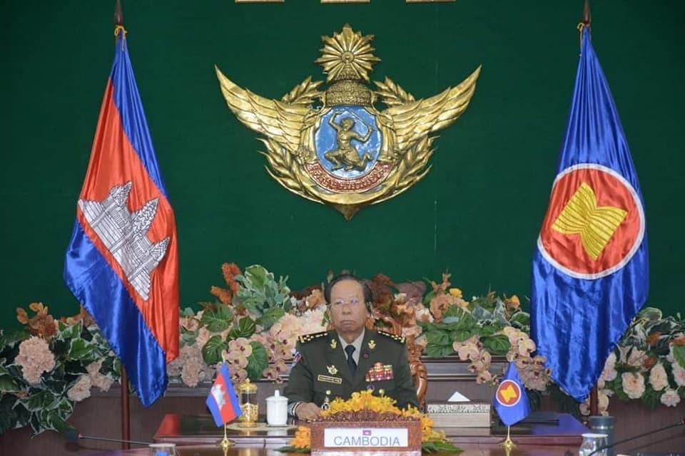 សម្តេចពិជ័យសេនា ទៀ បាញ់ អញ្ជើញចូលរួមប្រជុំរដ្ឋមន្ត្រីការពារជាតិអាស៊ានលើកទី១៥ កិច្ចប្រជុំរដ្ឋមន្ត្រីការពារជាតិអាស៊ាន-បូក លើកទី៨ និងកិច្ចប្រជុំក្រៅផ្លូវការរដ្ឋមន្ត្រីការពារជាតិអាស៊ាន-ចិន តាមប្រព័ន្ធវីដេអូ