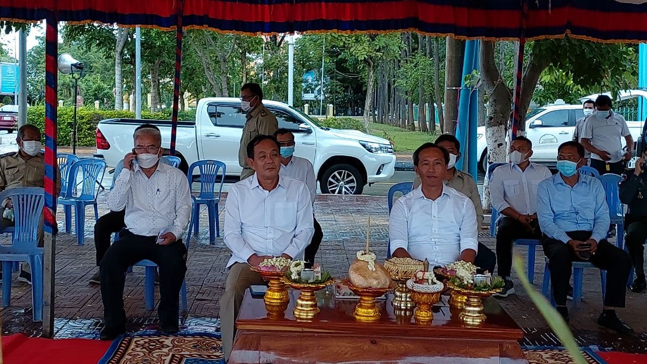 អាជ្ញាធរខេត្តបាត់ដំបង នៅតែបន្តធ្វើការអភិវឌ្ឍន៍កែលម្អច្រាំងស្ទឹងសង្កែ ឲ្យប្រែក្លាយ ជាតំបន់ទេសចរណ៍ក្នុងទីប្រជុំជនខេត្តរបស់ខ្លួន និងដើម្បីប្រកួតប្រជែងប្រលងប្រណាំងទីក្រុងស្អាតឆ្នាំ២០២១