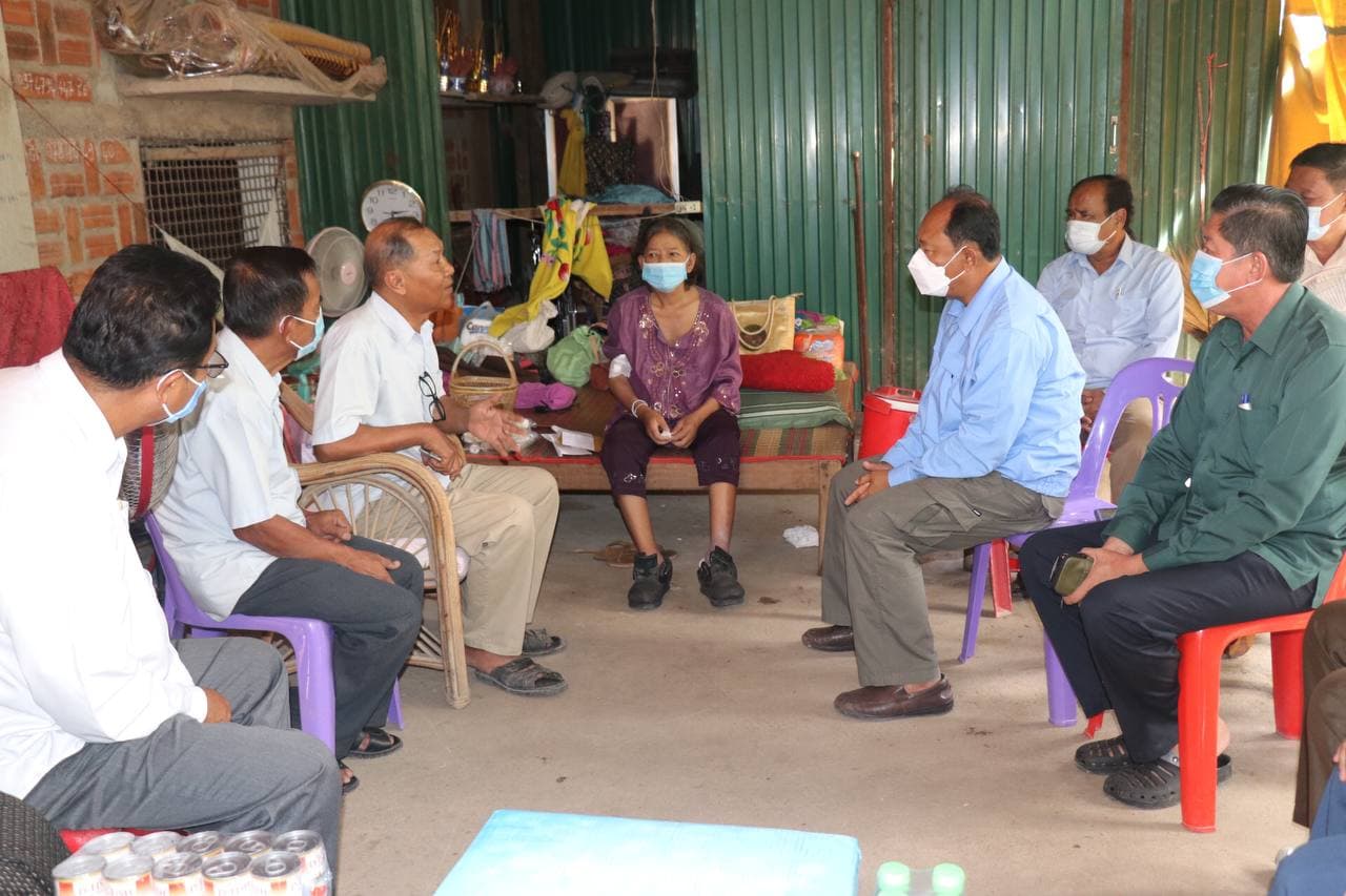 ប្រតិភូរដ្ឋបាលខេត្តបន្ទាយមានជ័យបច្ចុប្បន្ន អញ្ជើញសួរសុខទុក្ខ ថ្នាក់ដឹកនាំនិងជាអភិបាលជំនាន់ទី១នៃខេត្តបន្ទាយមានជ័យ